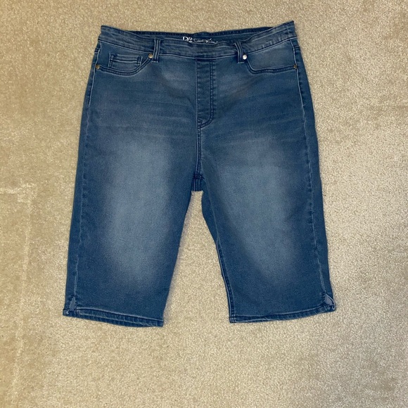 🚫SOLD🚫 - Picture 3 of 7